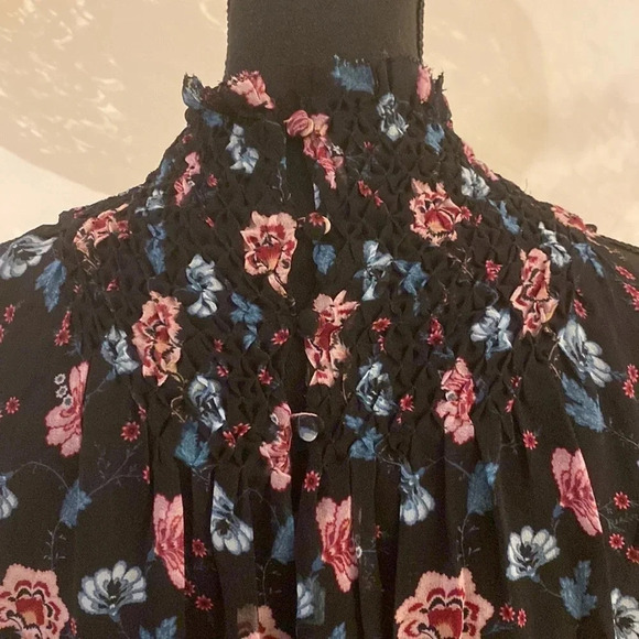 Intermix silk blouse size S - Picture 7 of 10